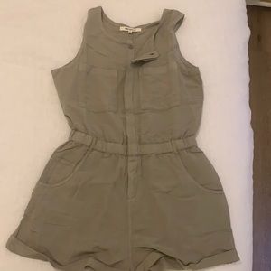 Ripcurl romper size S- never been worn